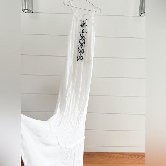 Boho Maxi Dress - Lightweight White With
Dark Navy Details - Size Small - Picture 1 of 10